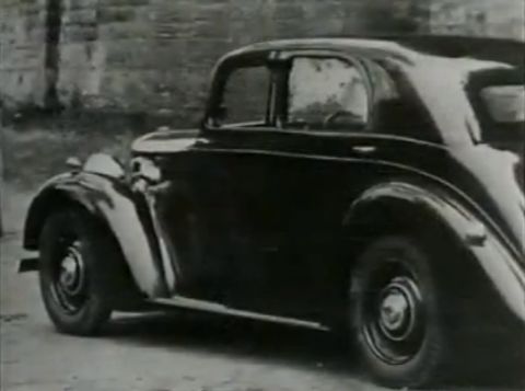 Lea Francis 14HP saloon